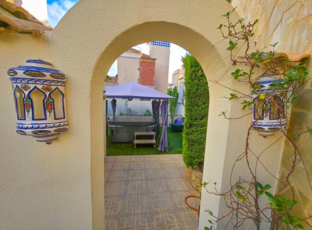 Wiederverkauf - Villa - Villamartin - El Galan