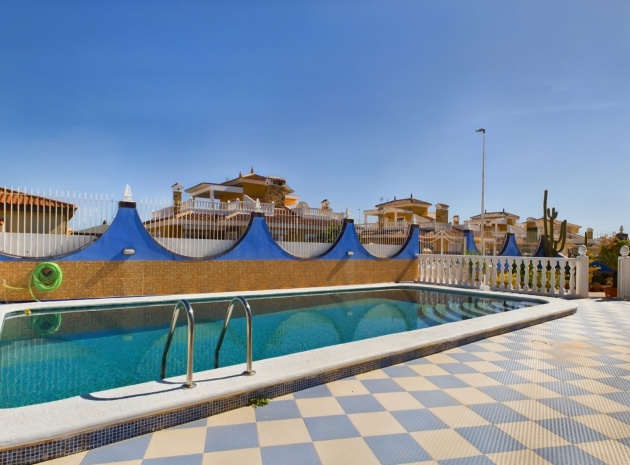 Återförsäljning - Villa - Los Alcazares