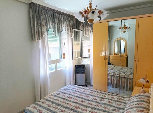 Wiederverkauf - Wohnung - Torrevieja - Playa Del Cura