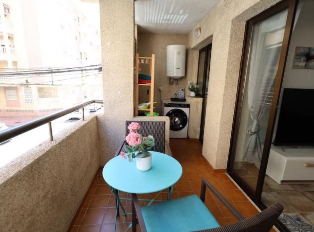 Wiederverkauf - Wohnung - Torrevieja - Torrevieja Centro