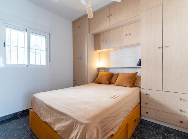 Wiederverkauf - Wohnung - Torrevieja - Torrevieja Centro