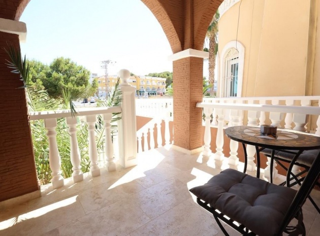 Wiederverkauf - Villa - Orihuela - Orihuela Costa