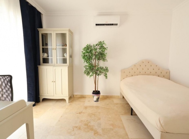 Wiederverkauf - Villa - Orihuela - Orihuela Costa