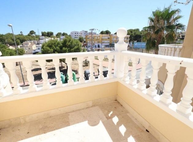 Wiederverkauf - Villa - Orihuela - Orihuela Costa