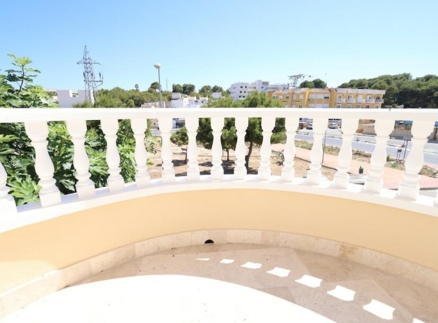 Wiederverkauf - Villa - Orihuela - Orihuela Costa