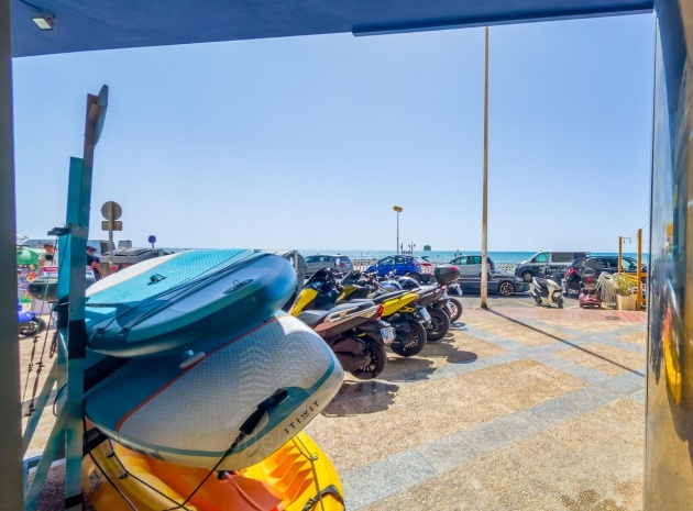 Resale - Apartment - Torrevieja - Playa De Los Locos