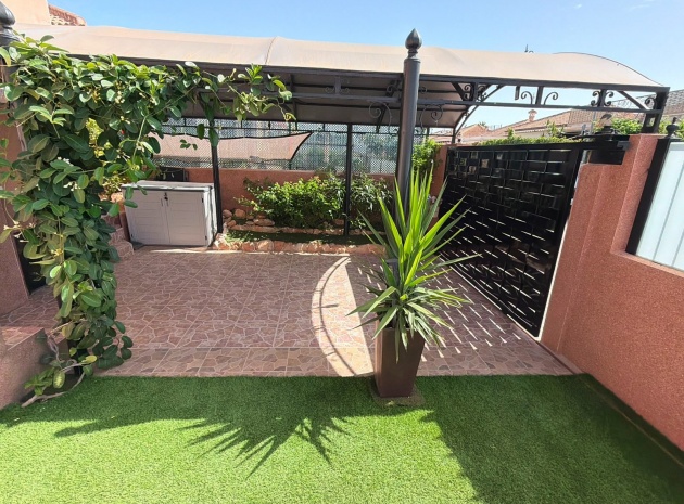 Revente - Villa - Los Montesinos - La Herada