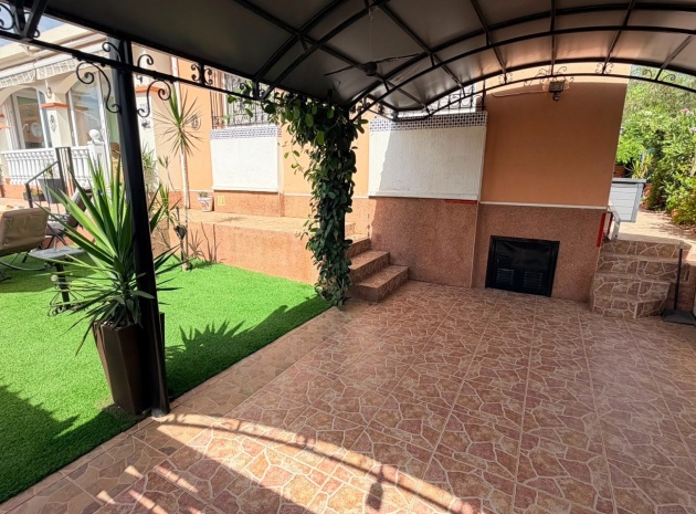 Revente - Villa - Los Montesinos - La Herada