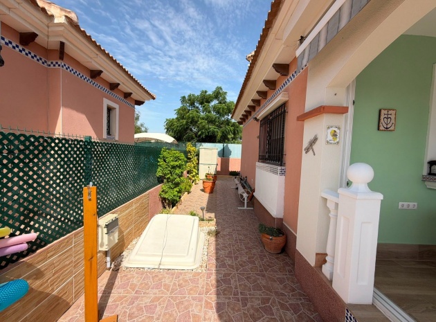 Revente - Villa - Los Montesinos - La Herada