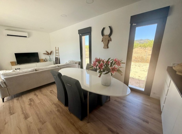 Revente - Villa - Pinoso - Pinoso Centro