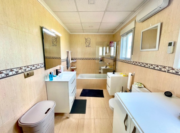 Wiederverkauf - Villa - Catral - Catral Centro