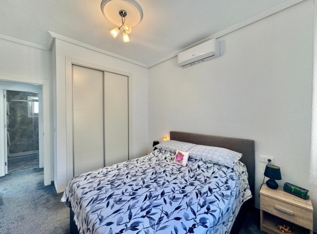 Resale - Villa - Alicante - La Florida