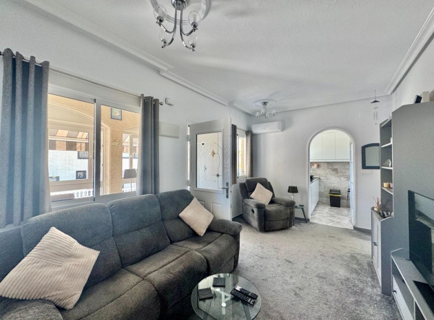 Resale - Villa - Alicante - La Florida