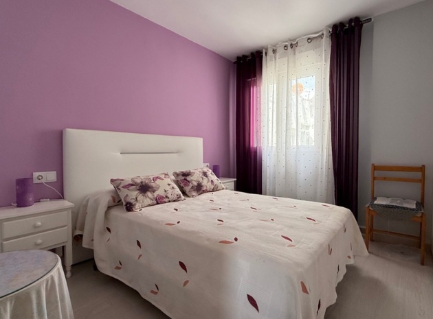 Resale - Apartment - Torrevieja - Torrevieja Centro