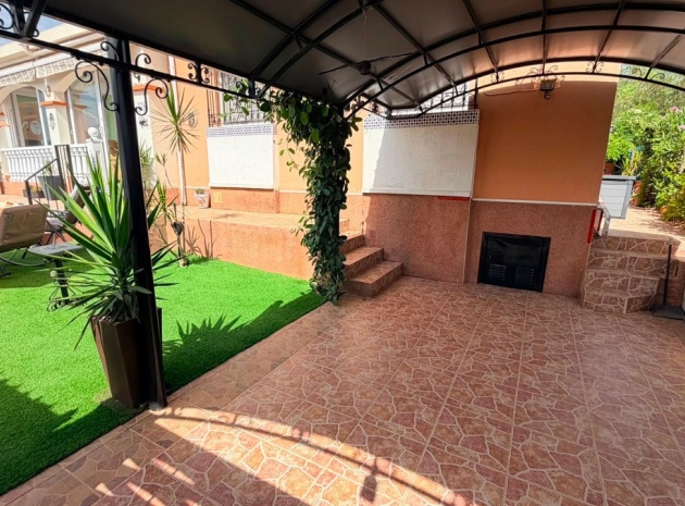 Resale - Villa - Los Montesinos - Los Montesinos Centro