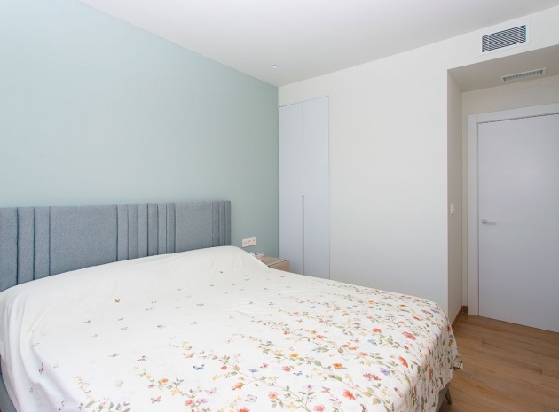 Resale - Apartment - Guardamar del Segura - El Raso