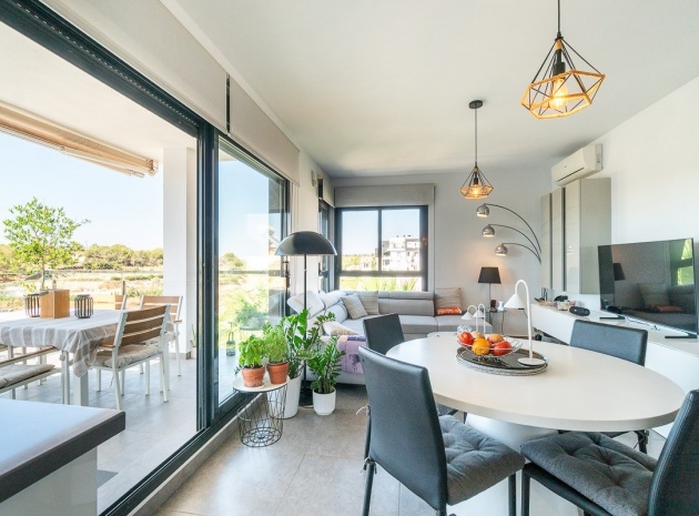 Resale - Apartment - Villamartin - La Fuente