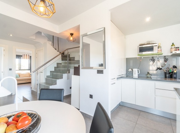Resale - Apartment - Villamartin - La Fuente