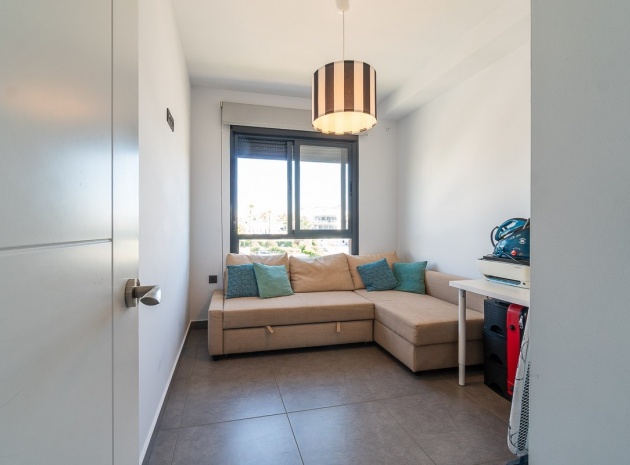 Resale - Apartment - Villamartin - La Fuente