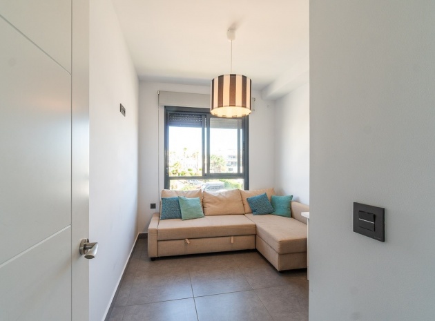 Resale - Apartment - Villamartin - La Fuente