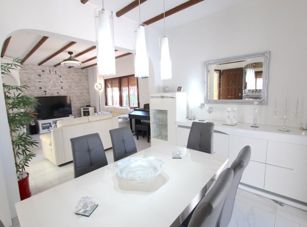 Återförsäljning - Villa - Formentera del Segura