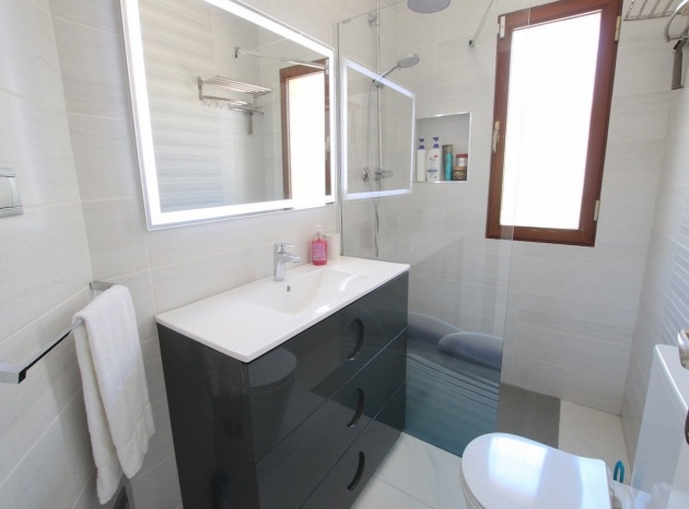 Återförsäljning - Villa - Formentera del Segura