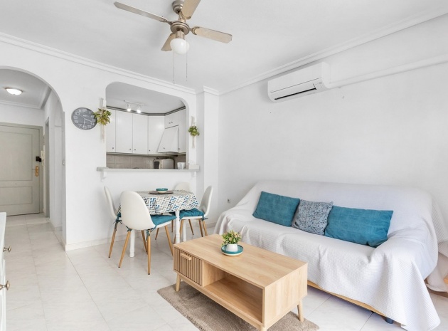 Resale - Apartment - Torrevieja - La Mata