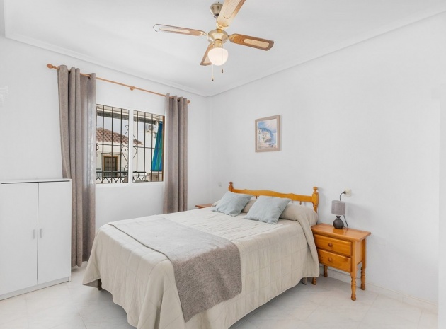 Resale - Apartment - Torrevieja - La Mata