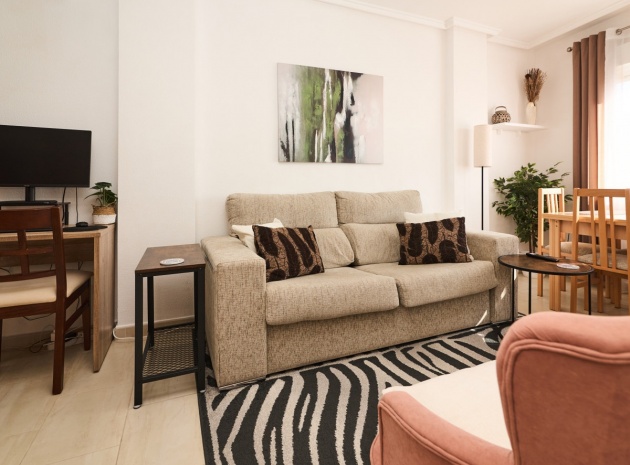 Resale - Apartment - Torrevieja - Torrevieja Centro