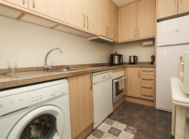 Resale - Apartment - Torrevieja - Torrevieja Centro