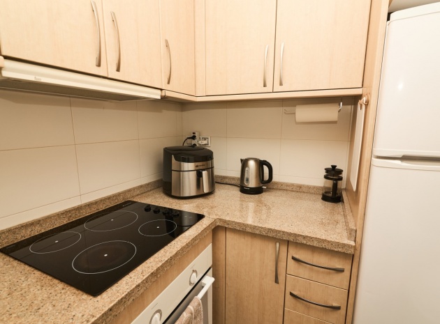 Resale - Apartment - Torrevieja - Torrevieja Centro