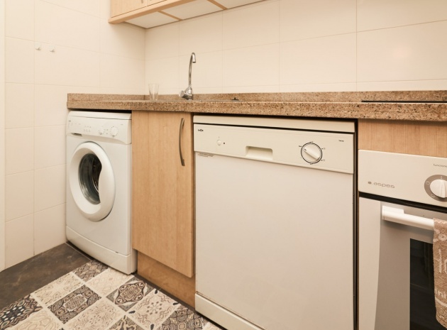 Resale - Apartment - Torrevieja - Torrevieja Centro