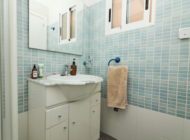 Resale - Apartment - Torrevieja - Torrevieja Centro