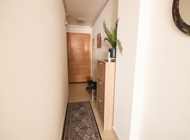 Resale - Apartment - Torrevieja - Torrevieja Centro