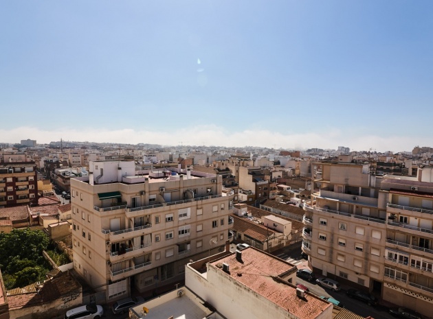 Resale - Apartment - Torrevieja - Torrevieja Centro