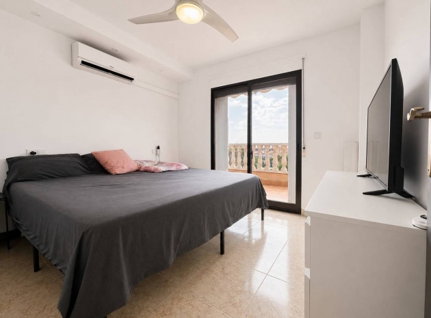 Resale - Villa - Orihuela - Villamartin