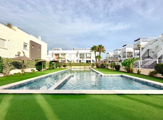 Resale - Apartment - Torrevieja - Aguas Nuevas