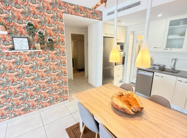 Resale - Apartment - Torrevieja - Aguas Nuevas