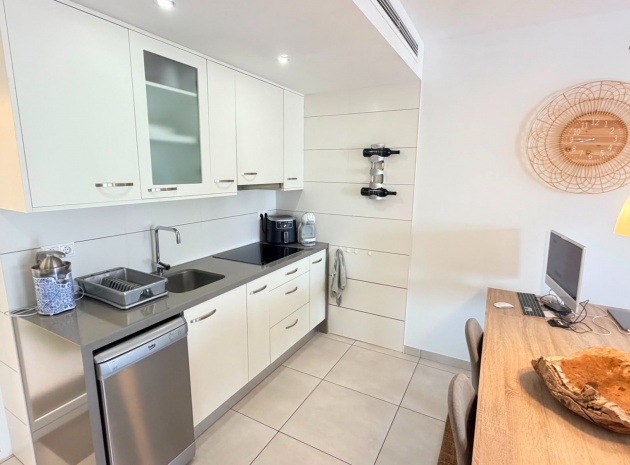 Resale - Apartment - Torrevieja - Aguas Nuevas
