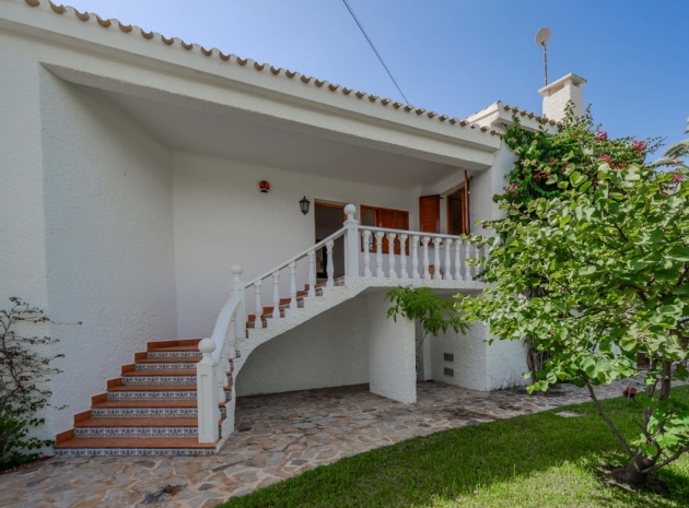 Resale - Villa - Cabo Roig - beachside cabo roig