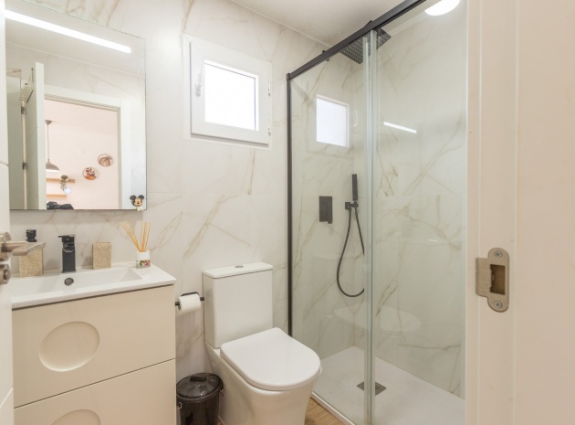 Resale - Apartment - Los Balcones - lago jardin