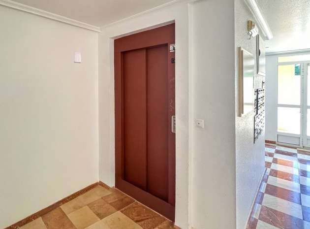 Resale - Apartment - Guardamar del Segura - beachside