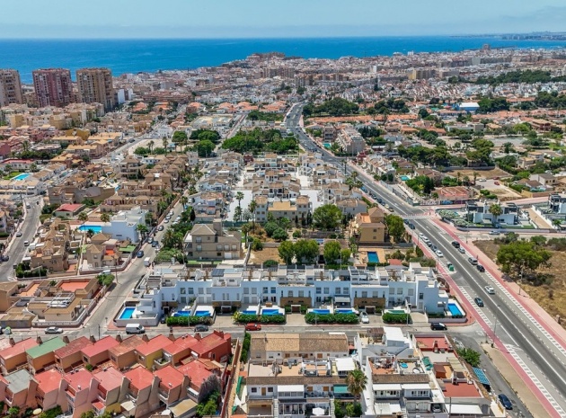 Resale - Townhouse - Torrevieja - Torrevieja Centro