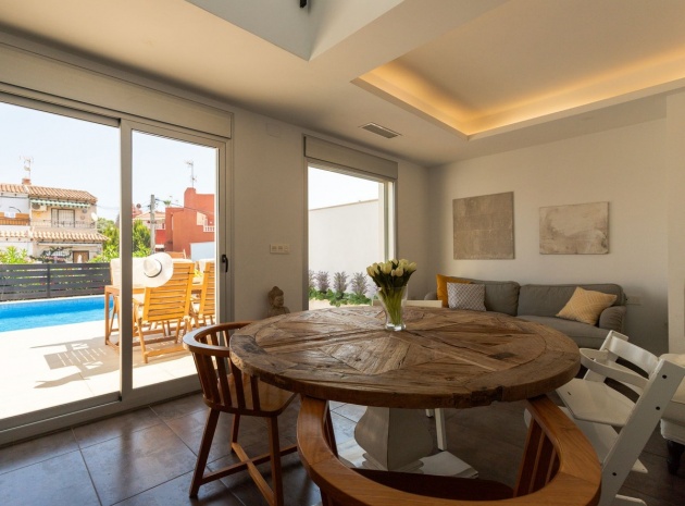 Resale - Townhouse - Torrevieja - Torrevieja Centro
