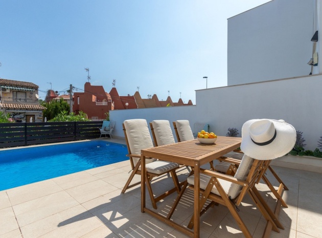 Resale - Townhouse - Torrevieja - Torrevieja Centro