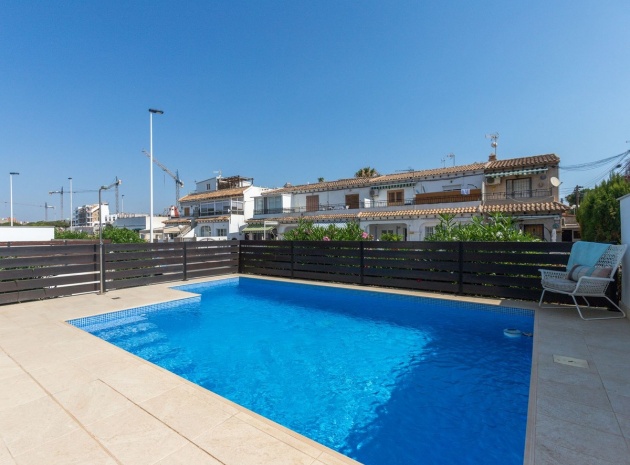 Resale - Townhouse - Torrevieja - Torrevieja Centro
