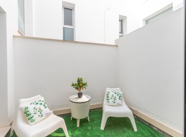 Resale - Townhouse - Torrevieja - Torrevieja Centro
