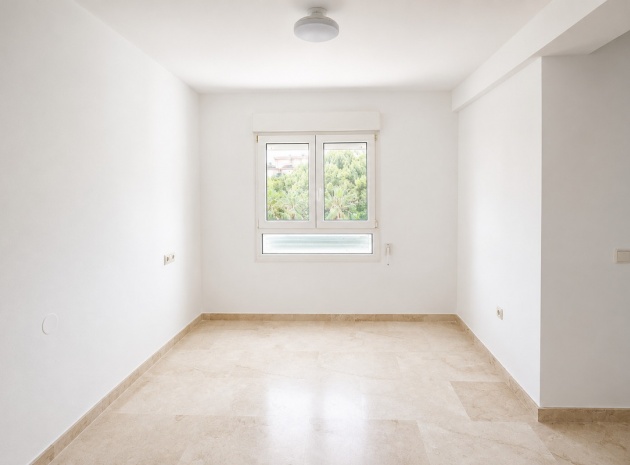 Resale - Apartment - Orihuela - Campoamor