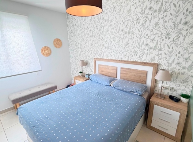 Resale - Apartment - Torrevieja - Aguas Nuevas
