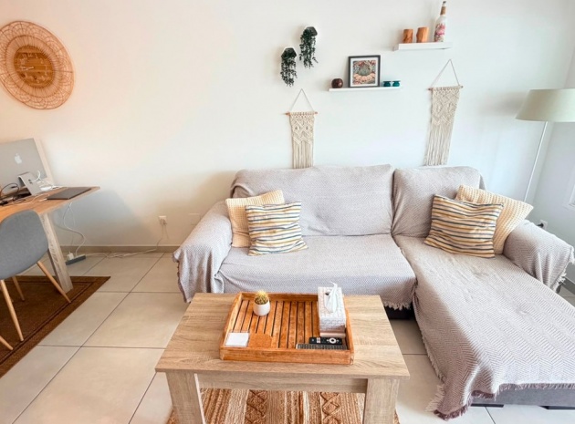 Resale - Apartment - Torrevieja - Aguas Nuevas